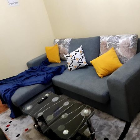 Rubi Apartment ナイバシャ エクステリア 写真