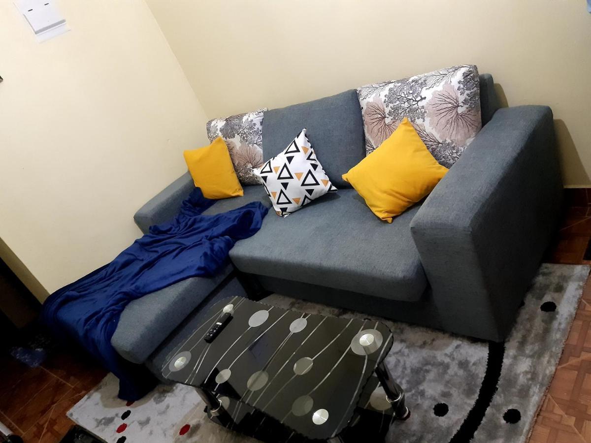 Rubi Apartment ナイバシャ エクステリア 写真