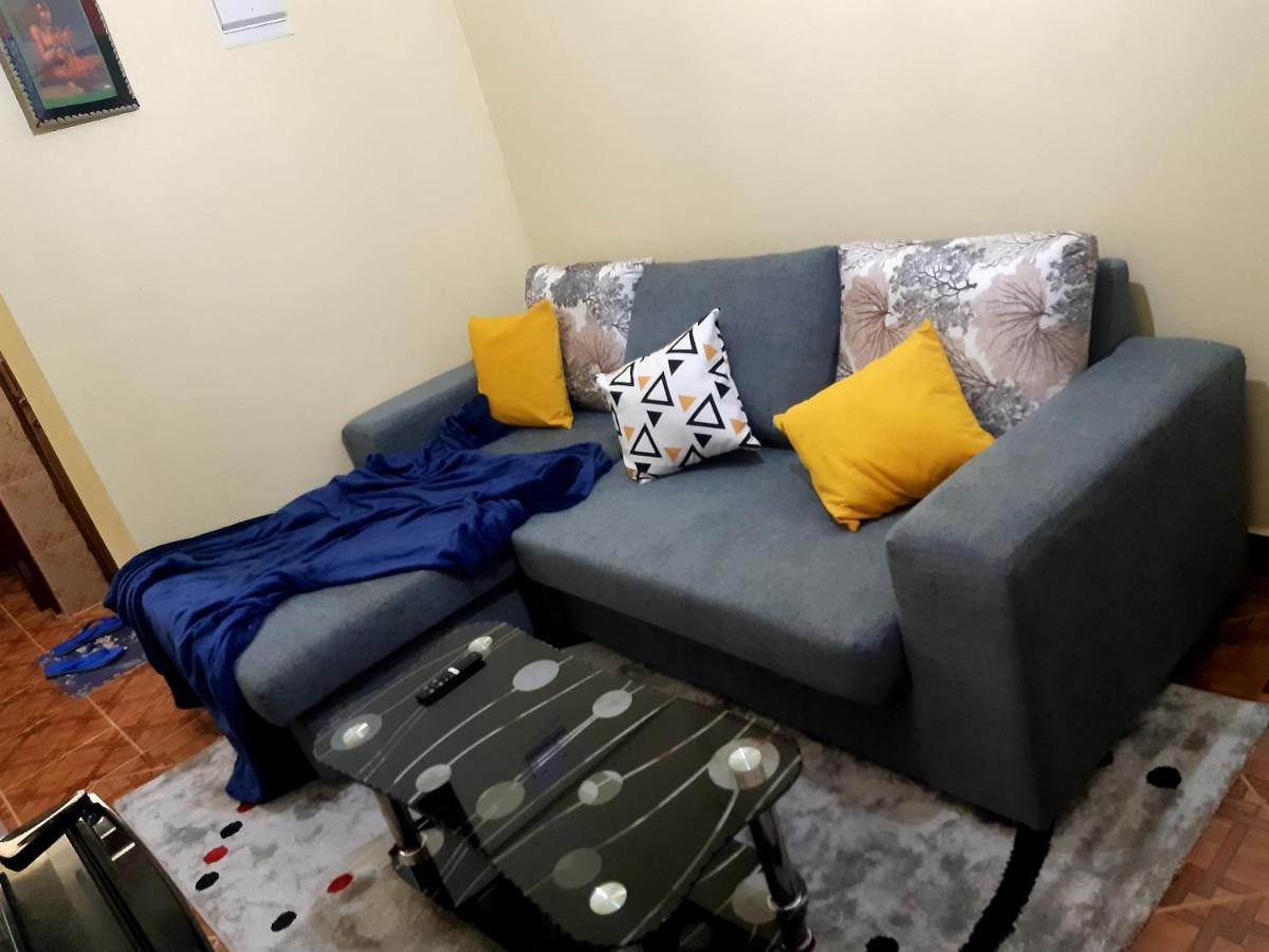 Rubi Apartment ナイバシャ エクステリア 写真